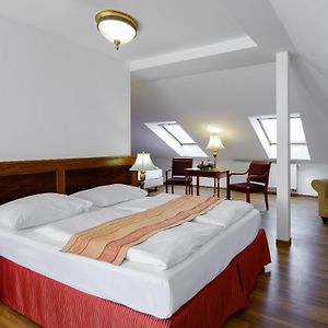 Familien-Zimmer