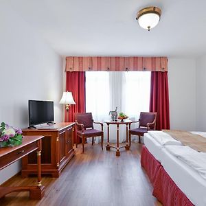 Deluxe Zimmer mit Kingsize-Bett